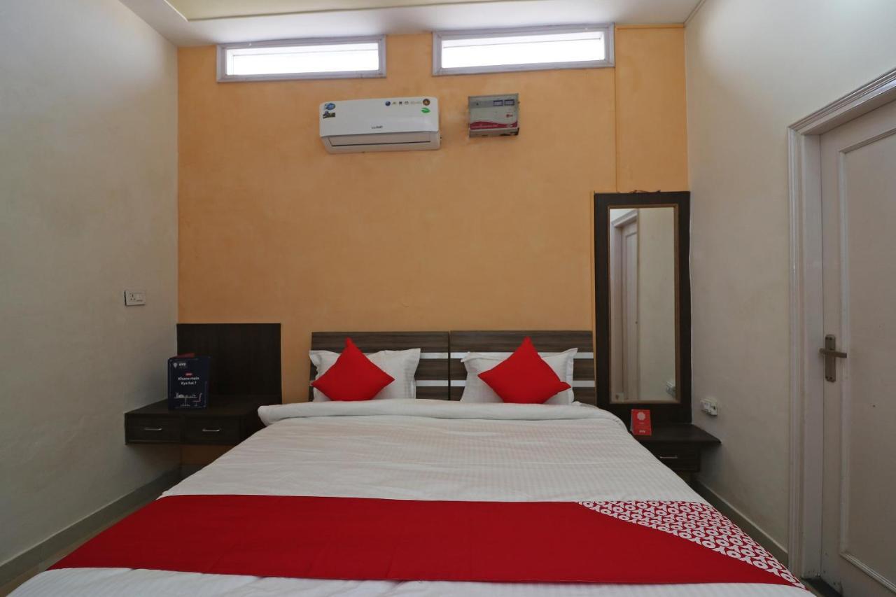 Oyo Flagship Mann Bed And Breakfast Rājpura Esterno foto