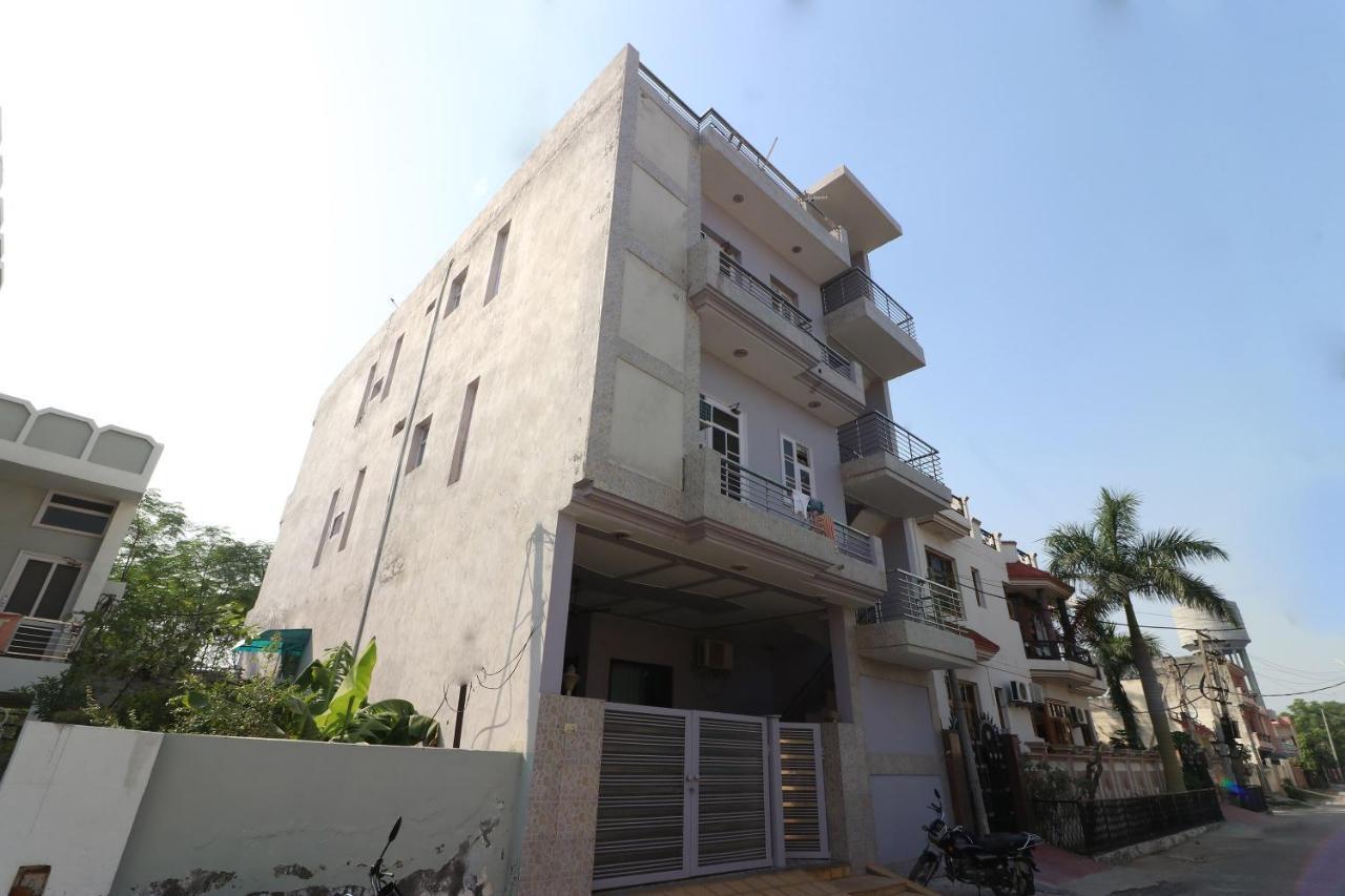Oyo Flagship Mann Bed And Breakfast Rājpura Esterno foto