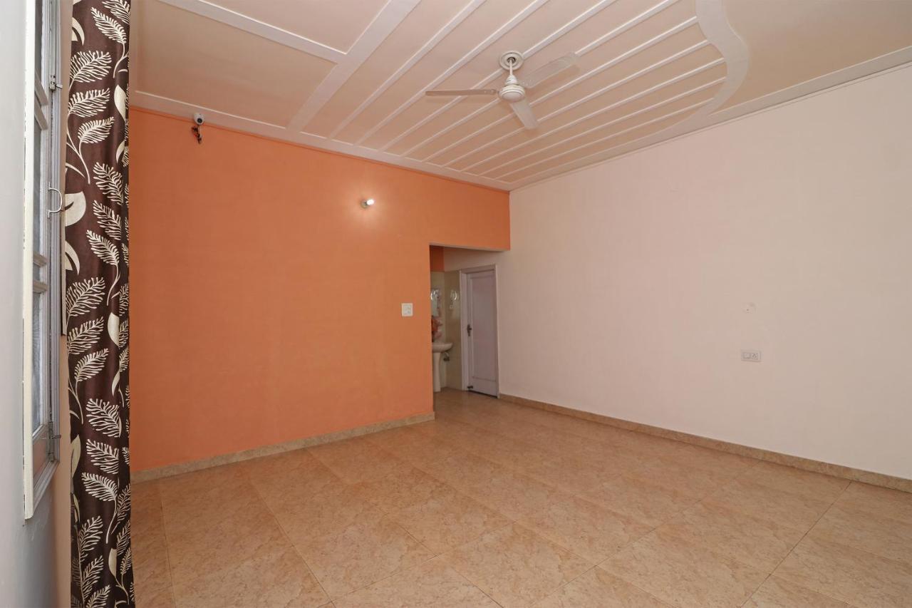 Oyo Flagship Mann Bed And Breakfast Rājpura Esterno foto