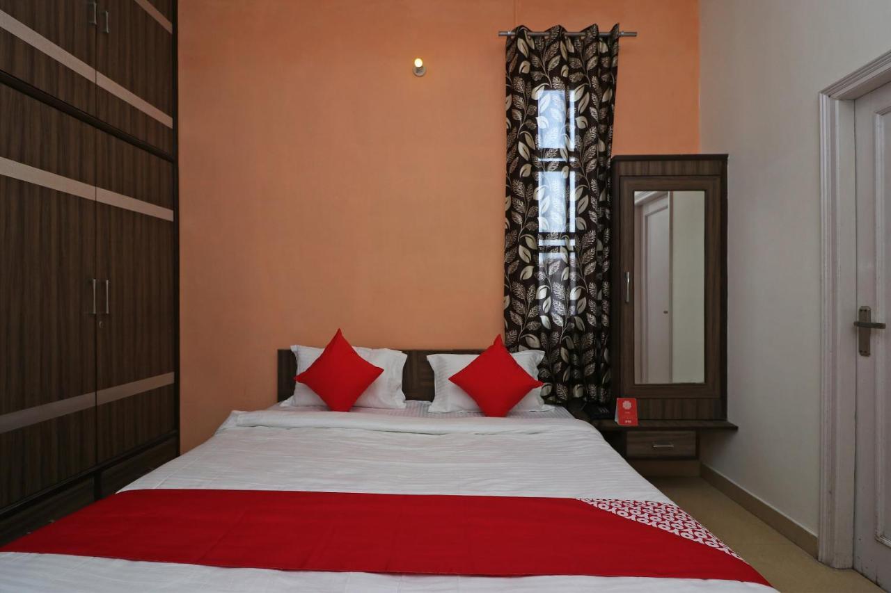 Oyo Flagship Mann Bed And Breakfast Rājpura Esterno foto